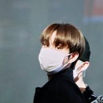 [NCT칠프] holy..그림자땜에 <b>목티</b> 입은 것 처럼 보임