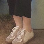 <b>발목</b> 두꺼운 편임?