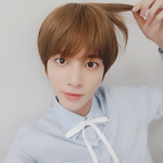 데뷔초 <b>태현</b> 셀카 너무 킹받음