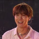 [방탄소년단] 호비 웃는거진짜이뻐