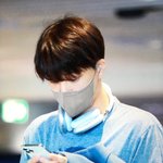 카이는 매니저랑 댄<b>서분들</b>과 팀회식해도 어그로가 끌리네