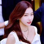 카즈하 이 사진 너무 예쁘지 않냐
