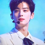 차은우 파마에 눈썹 피어싱 한거 봤냐