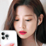 얼굴에 <b>여백</b>이 1도 없는 여돌들