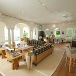 리한나가 엄마한테 선물한 바베이도스 집