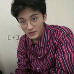 점점 <b>너드</b> 스타일 좋아하게 되는거 ㄹㅇ 아니냐