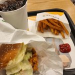 퇴근후 햄버거<b>세트</b> 먹는다!