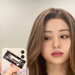르세라핌 <b>윤진</b>이로 갈아타야지