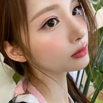 <b>설윤</b> 왜이렇게 예쁨
