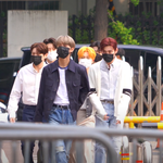 [댓글부탁해] TNX (티엔<b>엑스</b>), '뮤직뱅크' 출근길··· 싸이표...
