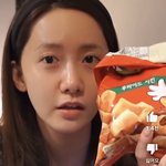 윤아랑 엔시티 <b>재민</b> 둘 다 뭔가 양송이 코라서 닮은 듯