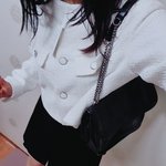 [꼭조언부탁] 애들아 나 내일 결혼식장 가는데 이거 입어도 될까...