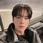 근데 더보이즈 <b>영훈</b>이랑 장근석이랑 진짜 닮지 않음?