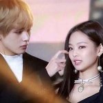 [<b>엔터</b>톡] 뷔랑 제니 개잘어울림
