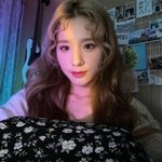 <b>돌핀</b>팬츠 입고 돌아다니는 게 ㄹㅇ이상함...?