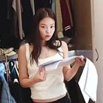 제니 <b>코디</b>가 옷 준비해주는거임?