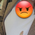지하철에서 흰티 <b>테러</b>당했습니다 ㅠㅠ
