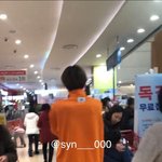 [NCT칠프] 정우 원래 <b>날개뼈</b> 많이 튀어나오는 편이라 갈색 맞을듯