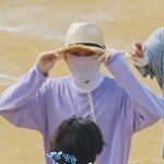 [방탄소년단] <b>햇빛</b>이 너무 뜨겁다