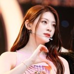 잘생기고 이뻐서 <b>팬</b>아<b>저</b> 한 짤들