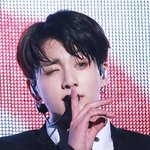 [군대] 17마마 정국 보고 안 떨리는 <b>여자</b>?