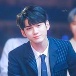 <b>옹성우</b>