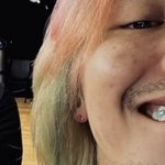 <b>지디</b>처럼 이빨에 붙이는 거 <b>이름</b> 뭐임??