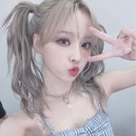 [댓글부탁해] 윈터 화장 진짜 <b>특이</b>하게 예쁘다