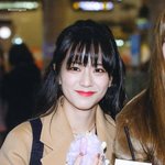 지수 앞머리+반<b>묶음</b> 조합