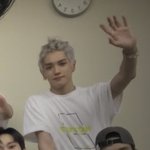 [이태용] 다들 잘 <b>지내</b>닝