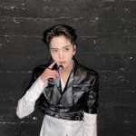 <b>영훈</b> 진짜 하얗다