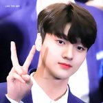평소에도 차분하고 <b>얌전</b>할 것 같은 남돌