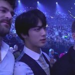 <b>서양인</b> 사이에서도 안꿀리는