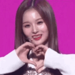 엔믹스 설윤 보고 <b>놀람</b>