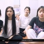 [모두드루와] 리즈 <b>야식</b> 엄청 시켜먹나보네.jpg