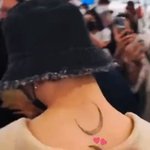 [방탄소년단] 지민이 등<b>타투</b> 이거 맞아보이지?
