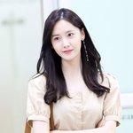 우아한 분위기에 <b>말문</b> 막히는 아이돌