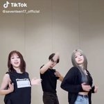 <b>송하영</b> 머리색 먼색임??