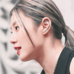 <b>리정</b> 움짤 주웠어