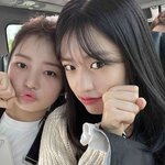 아이브 <b>유진</b> 옆에 ㄴㄱ임?