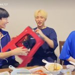 세븐틴 <b>숙소</b>에는 도대체 왜 이런 의자가 있어?
