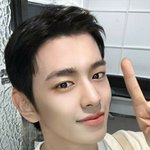 [댓글부탁해] <b>여</b><b>돌</b> 남자<b>버전</b> 페이스앱 모음인데 누가 제일 너네 취향임...