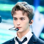 [NCT칠프] <b>조니뎁</b>야 전부터 느꼈지만 나이들수록 더더 닮았어