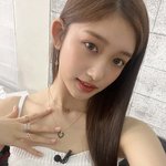 <b>이서</b> ㅈㄴ 혼혈같지않냐