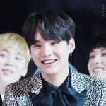 [방탄소년단] 애옹이 <b>의상</b> 대체 뭘까했는데