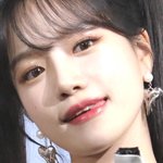 조유리 팬아닌데 얘 대체 왜 안뜨는거임??