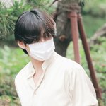 방탄 뷔 개웃김 <b>여전</b>한 딸기사랑