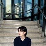 뮤뱅 <b>계단샷</b>이 이렇게 멋진거 였냐ㅋㅋㅋ