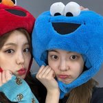 [댓글부탁해] <b>리아</b> 화장한건가?