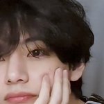 [모두드루와] <b>뷔</b> 이 각도 조카 예쁘게 생김